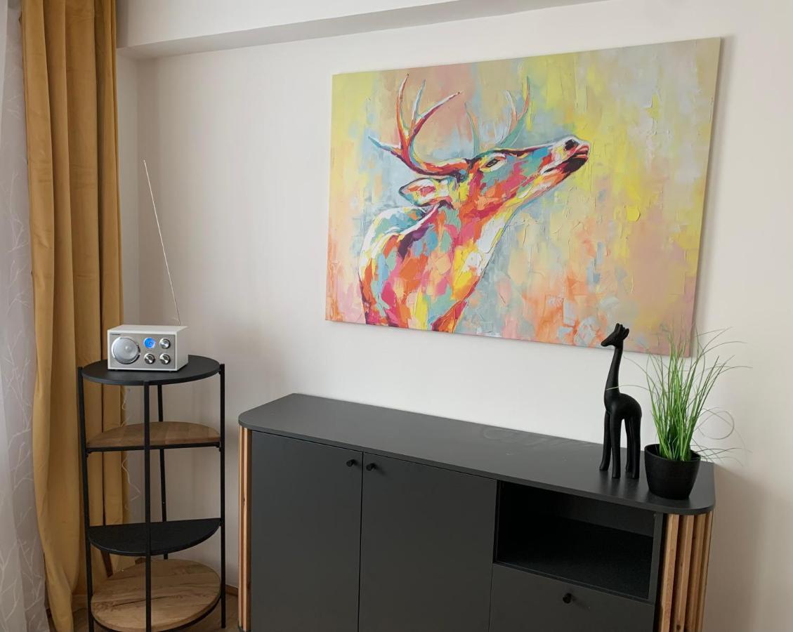 Air-Conditioned, Quiet Apartment With A Terrace In Center Of St Poelten - Smart Tv Sankt Poelten Buitenkant foto